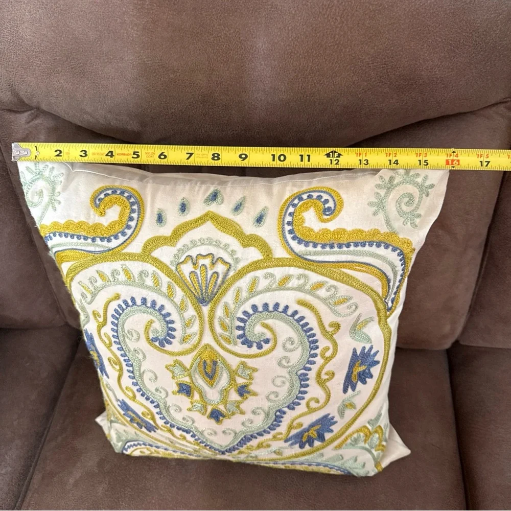 Pier 1 Imports Embroidered Throw Accent Decorative Single Pillow‎ 17x17 Ivory